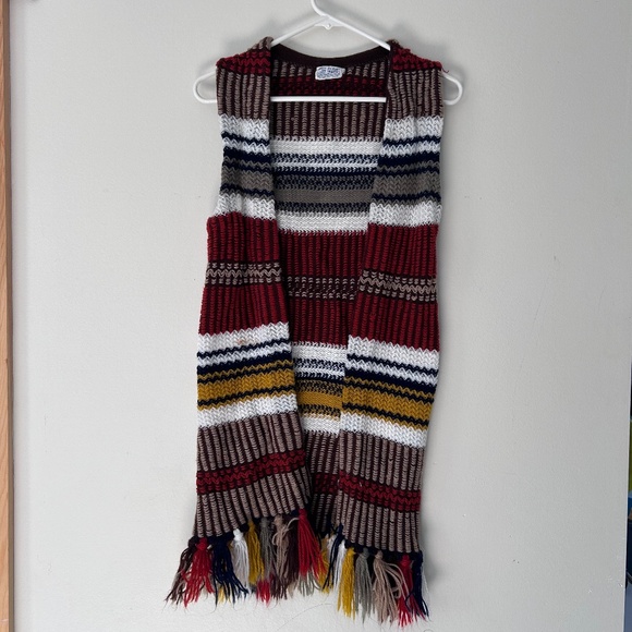 🍂5/10$!! Vintage Autumn Boho Sweater Vest Shrug with Tassels - Picture 1 of 9